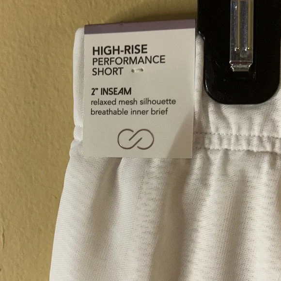 🌹CALIA Shorts by Carrie underwood - Picture 5 of 7